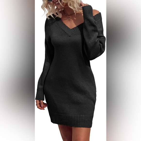 Zonsaoja sweater dress - Picture 1 of 3